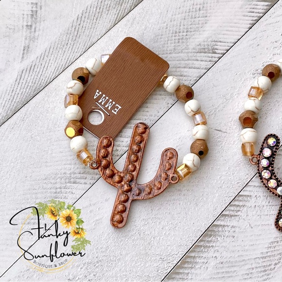 OUT OF STOCK Cactus Beaded Stretch Bracelet - Picture 3 of 3